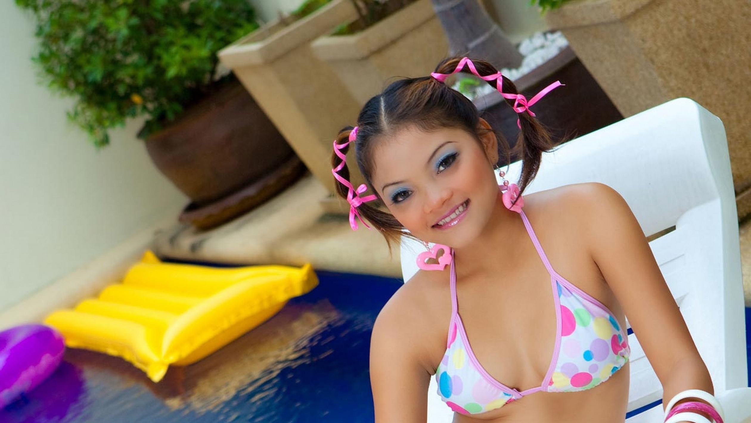 Sumiya Thai Slut Bubble Bath